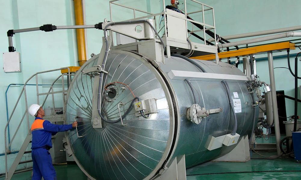 Macchina di fusione con gli stampi per isolanti elettrici come i trasformatori a secco 11