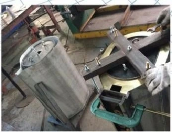 Macchina di fusione con gli stampi per isolanti elettrici come i trasformatori a secco 2